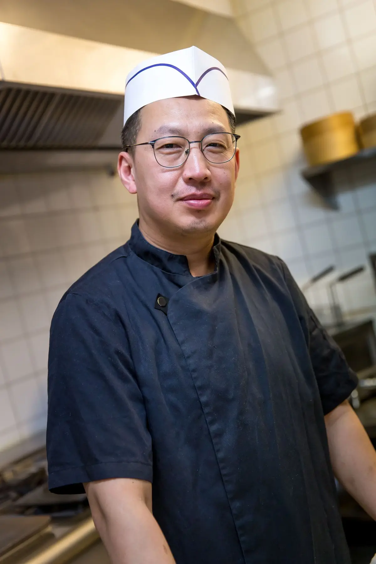 Kingkham Chokbengboune, le chef, en cuisine